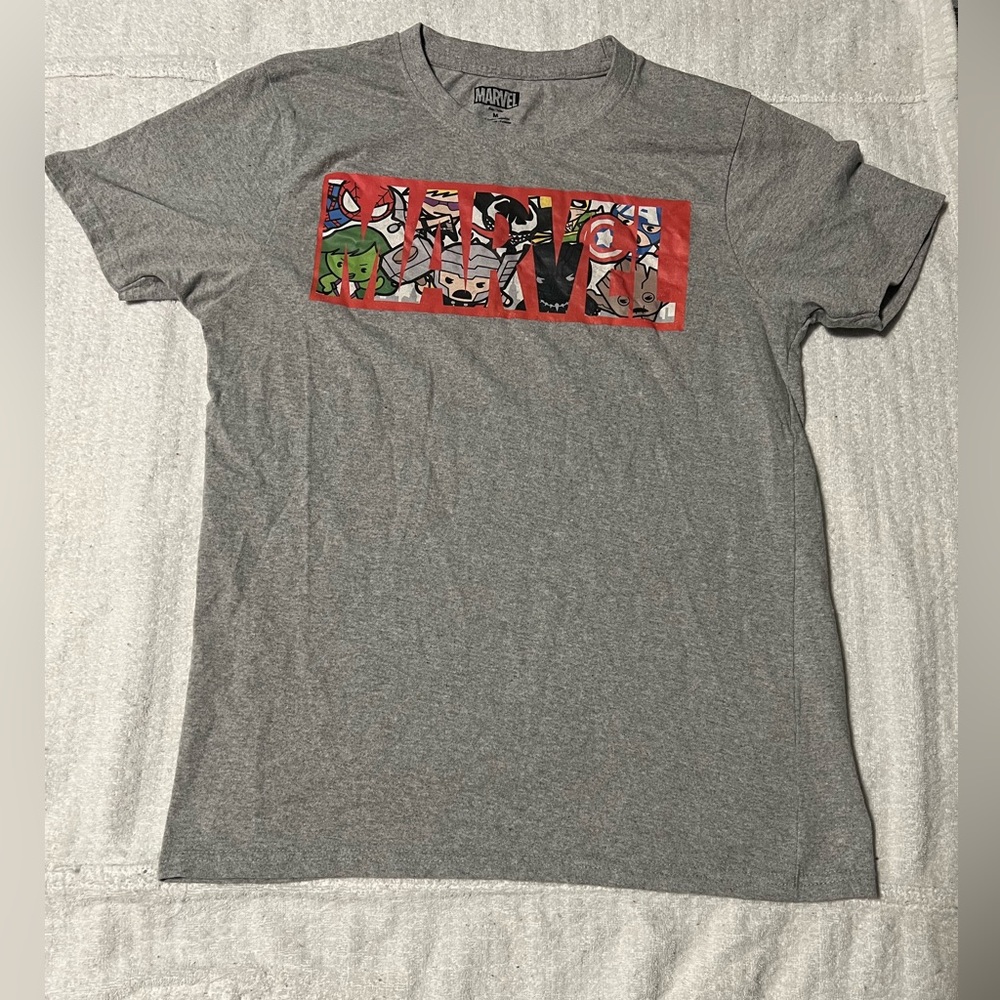 Marvel Tee, T-shirt. Size medium. Worn but good condition.